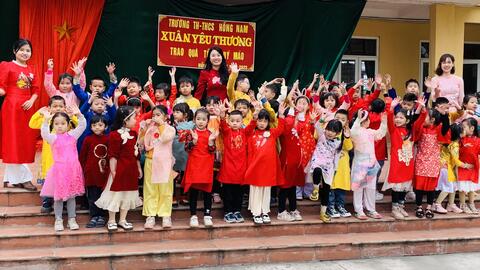 Liên đội Trường TH&THCS Hồng Nam tổ chức thành công buổi sinh hoạt ngoại khóa "XUÂN YÊU THƯƠNG - TẾT SUM VÂY"